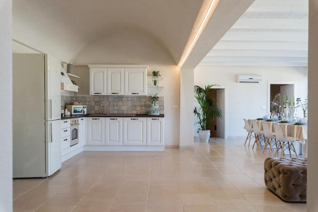 Tenuta Traghetto Ostuni Esterno foto